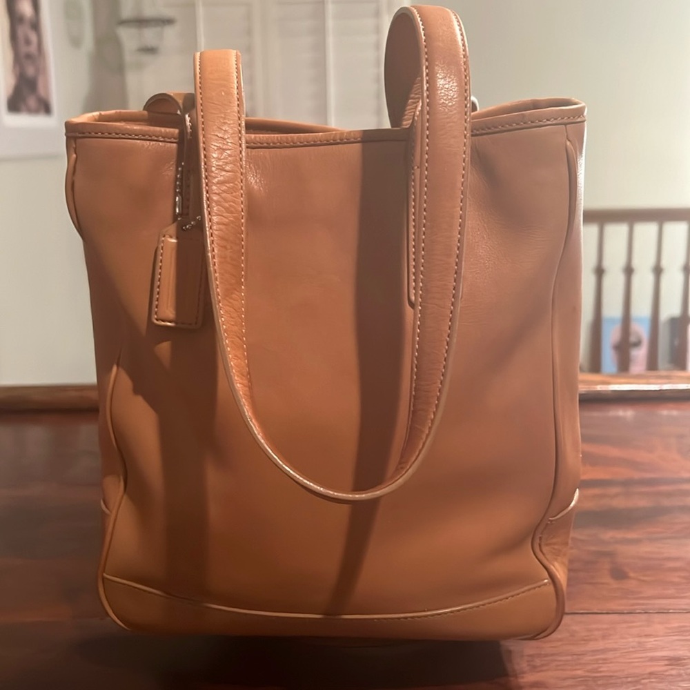 COACH Vintage 3-Compartment Shoulder Bag